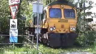 FREIGHTLINER CLASS 66/6 66621 LEAVES MOORSWATER WITH A CEMENT WORKING - 21st May 2012