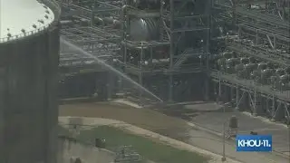 Raw video: Small explosion at Freeport LNG plant in Quintana