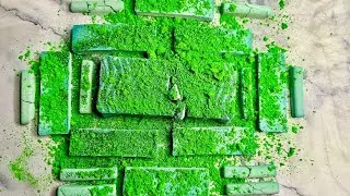 Lush green gymchalk reforms topped with green holi powder 💚💚