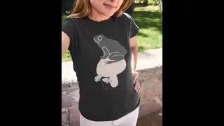 Unboxing: New Minimalist Frog & Mushroom T-Shirt Design!