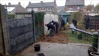 plaatsen betonschutting
