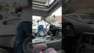 Delorean Door Open!