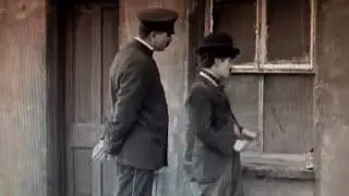 Charlie Chaplin - The Kid 1921 - Work on the street (scene)