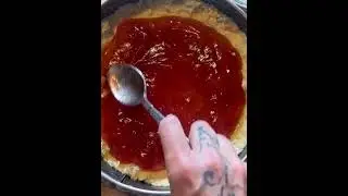 sbriciolata con la confettura