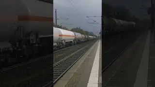 G&uuml;terzug f&auml;hrt durch Kremperheide #trainspotting #z&uuml;ge #norddeutschland #g&uuml;terverkehr