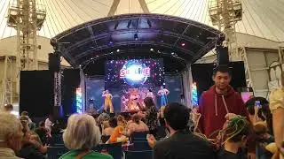The ending of the skyline gang's besides the sea show!!!