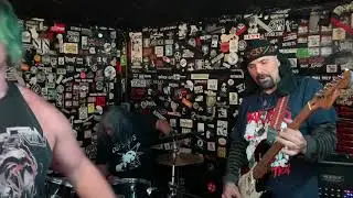 Reagan Youth - Jesus Was A Communist (live at the Doll Hut)
