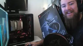 UNBOXING Trust GTX 252+ / Trust GTX 252+ VS HyperX headsetmic