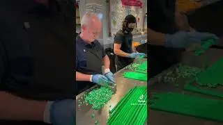 SATISFYING CANDY CHOPPING RACE!
