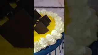cake maker available panaapple cakes #trending #cake #cakefactory #cake