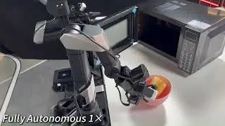 GaLaXea R1 Lite Robot Demo:Put the bread into a bowl and heat it in the microwave.
