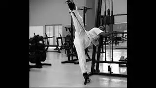 Side Kick Extension (Cable With Ankle Strap)