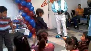 ni&ntilde;os strippers