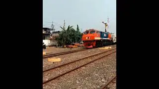 RNB lifestyle #fypシ゚viral #keretaapiindonesi #huntingkeretaapi#masinisramah