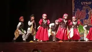 #dancing pahadi song gulabi sharara. Samar is standing on the left side in the first row#🕺🕺🕺