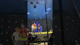 A moto t&aacute;xi maluca ,&ocirc;mega circus 