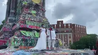 Black Couple Takes Wedding Photos In Front Of Vandalized Robert Elee Statue