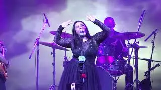 Bloom Sings - Stevie Nicks, Linda Ronstadt, Carole King Songbook - live show footage 2021