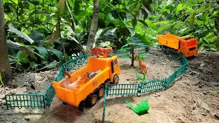 Diy Create A Mini Zoo|Truck is fully Loading on animals|SS Toy's TV