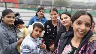 Sb log gaye ghumne mirror house m ki masti #dailyvlog #lucknow #nikitatiwari #subscribemychannel 