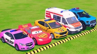 TRANSPORTING COLORFUL POLICE CARS, FIRE DEPARTEMENT, AMBULANCE WITH BIG TRUCK ! FS22 #3