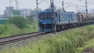 Wap7 honking || LHB track sound || Duranto exp #22210 #durantoexpress #westernrailways #lhbtrain
