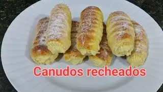 Canudos assados, recheados com creme de baunilha