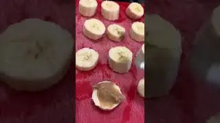 HOW TO: MINI PEANUT BUTTER BANANA PANCAKES