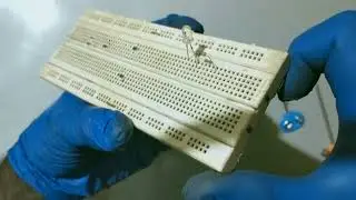 How to use a BREADBOARD,  a simple circuit designing