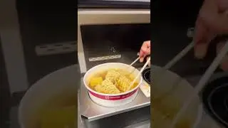 Ramen making machine in a Korean convenience store! #korean