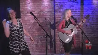The Nields - Live At Caffe Lena