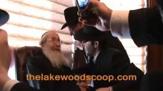 Mir Reb Noson Tzvi Finkel Shlita At R Baruch Jeremias Kvias Mezuzah