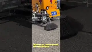 168 Ride On Thermoplastic Marking Machine#constructionmachine #roadmarkingmachine #smartwork