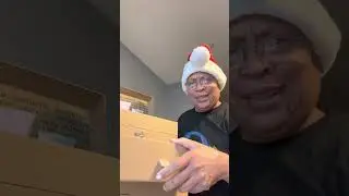Unboxing the new kit by Body Shop at Home
