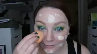 GRWM - Using Pixi glittery eyequad! Friday makeup