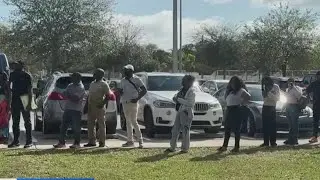 Hundreds of Haitian TPS holders line up in North Miami for driver&rsquo;s license help after judge&rsquo;s order
