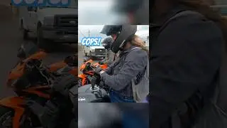 Bikers get pulled over by way too many police cars 🚔 (via datslowzx10r/tt)