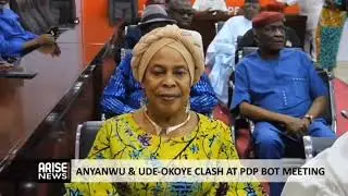 War bust out PDP leaders and APC fighting shameless in public ) the shark