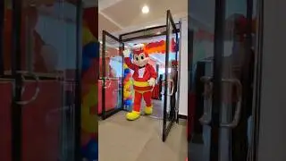 JOLLIBEE AND FRIENDS #shortsfeed #shortvideo #birthday #party #jollibee #vlogger #viral