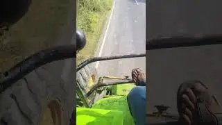 #harvester #combine #tractorvideo #agriculture #driver #4x4 #new #ytshorts #viral #highway #trip
