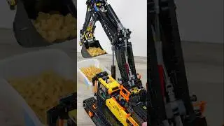 LEGO 42215 слабый и медленный? | Гибридный экскаватор LEGO Volvo EC500 | Showcase Technic 2025 Ma...
