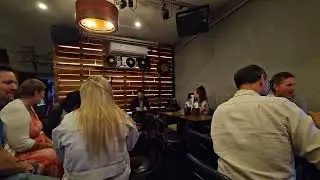 Tony Shaw performing at Portland Public House Auckland 2-12-25
