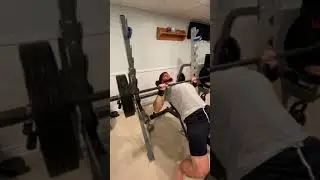Slow Tempo Pause Bench Press 225lbs