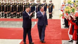 Xi Jinping se reúne con el presidente uruguayo