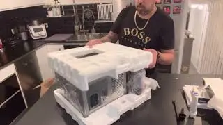 Unboxing Delonghi primadonna Class ecam550.75
