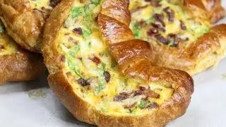 Omelet Breakfast Croissant Boats