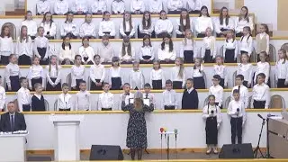 Много дел есть на свете у нас (Золотым дождём) / Песня