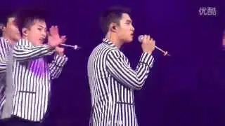 151017 The EXO' luXion in Guangzhou - Love Me Right D.O. focus