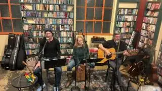 HASTA SIEMPRE COMANDANTE - Folk Machine live at the Couth Buzzard - 1.17.2026