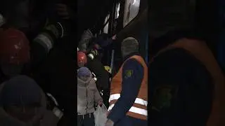 🤯ЗАСТРЯЛИ В МЕТРО! Спасение КИЕВЛЯН из-за БЛЭКАУТА